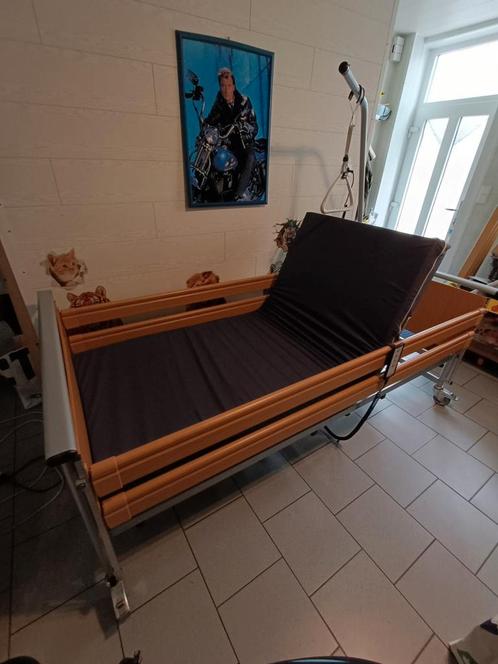 Lit médical médicalisé électrique comme à l'hôpital, Diversen, Verpleegmiddelen, Ophalen