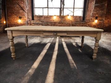 vintage XL houten tafel beschikbaar voor biedingen