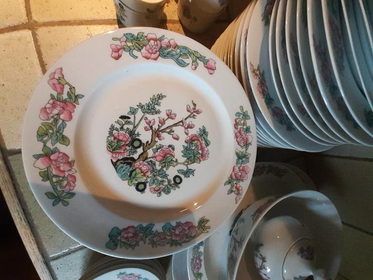 Service Limoge motif fleuri, Antiquités & Art, Antiquités | Services (vaisselle) complet, Enlèvement