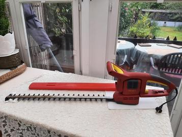 TAILLE - HAIES électrique 700 w -WOLF GARTEN HSE 65V- beschikbaar voor biedingen
