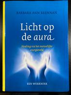 Boek 'Licht op de aura' van Barbara Ann Brennan, Enlèvement ou Envoi, Comme neuf, Barbara Ann Brennan, Manuel d'instruction