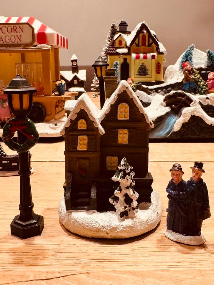 Kerstdorp, Diversen, Kerst, Zo goed als nieuw, Ophalen of Verzenden