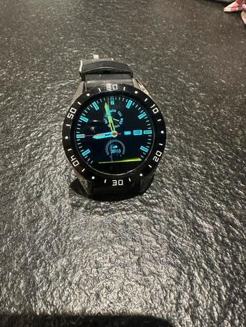 Hybrid smart watch wearfit beschikbaar voor biedingen