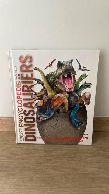 Lannoo's grote encyclopedie van alle dinosauriërs beschikbaar voor biedingen