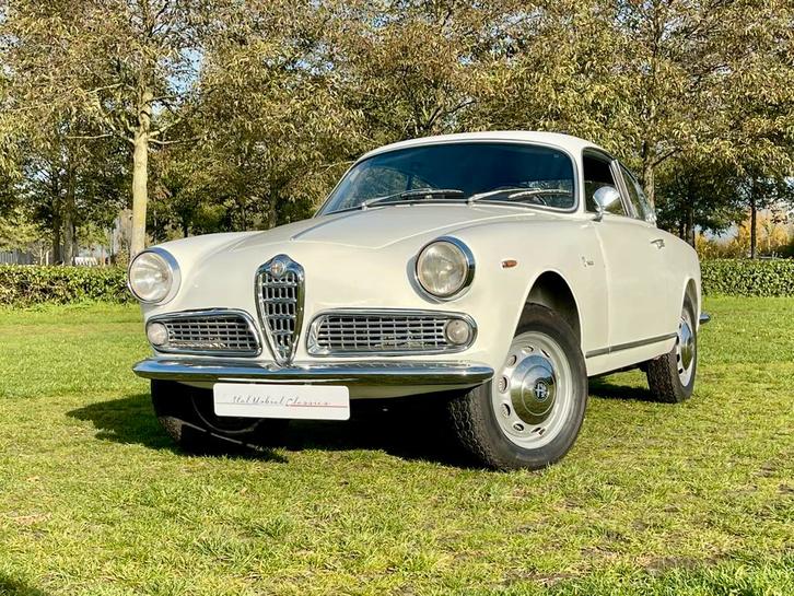 Alfa Romeo Giulia Sprint 1600, Auto's, Oldtimers, Bedrijf, Te koop, Alfa Romeo, Benzine, Coupé, 3 deurs, Handgeschakeld, Wit, Blauw