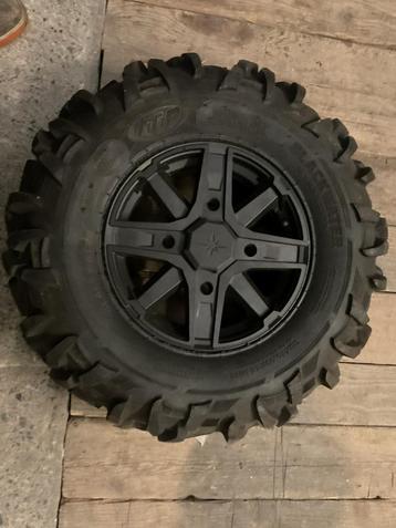 Banden + Velgen voor Polaris quad & Buggy. beschikbaar voor biedingen