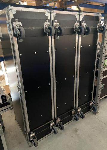 Stevige Flightcases voor speakers beschikbaar voor biedingen