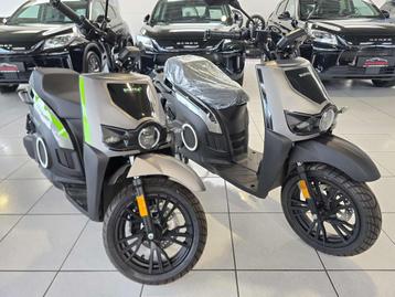 L1e two-seater 45 km/u MY23 5,6 kWh, Autos, Neuf, Argent ou Gris, Achat, Euro 6