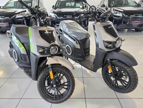 L1e two-seater 45 km/u MY23 5,6 kWh, Auto's, Overige Auto's, Bedrijf, Te koop, Metaalkleur, Elektrisch, Euro 6, Overige carrosserie