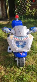 Moto de police électrique (3 à 6 ans), Enfants & Bébés, Enlèvement, Comme neuf