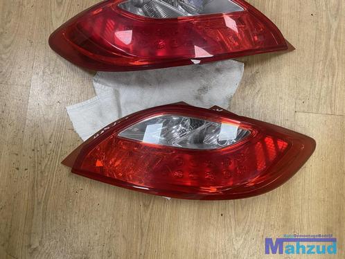 2009 Mazda 2 hatchback achterlicht set links rechts, Auto-onderdelen, Verlichting, Mazda, Gebruikt