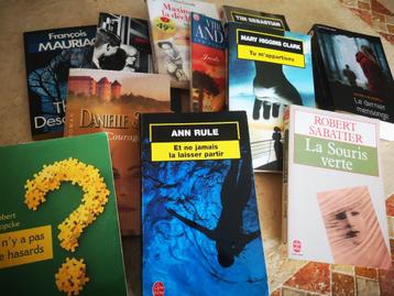 11 romans de divers auteurs (format de poche) pour 2,5€.