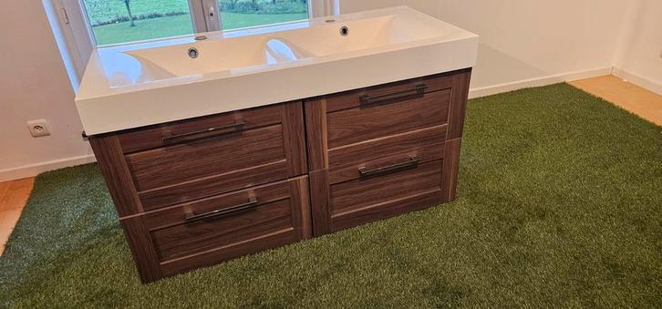 IKEA meubels van 120 cm en dubbele wastafel, Doe-het-zelf en Bouw, Sanitair, Zo goed als nieuw, Ophalen