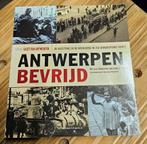 Boek Antwerpen bevrijdt, Boeken, Ophalen of Verzenden, Zo goed als nieuw