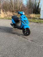 Piaggio zip 4t A klasse, Vélos & Vélomoteurs, Scooters | Piaggio, Enlèvement, Comme neuf, Zip