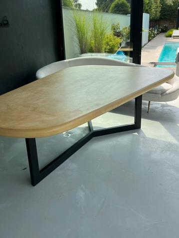 Mortex tafel  beschikbaar voor biedingen