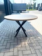 Mooie ronde tafel met massief eiken blad!, Huis en Inrichting, Tafels | Eettafels, Ophalen, Zo goed als nieuw