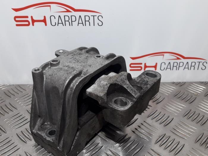 Support moteur d'un Volkswagen Touran, Autos : Pièces & Accessoires, Suspension & Châssis, Volkswagen, Utilisé, 3 mois de garantie