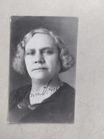 Portret Antonia Vogelzang (Bloemenschilderes), Verzenden