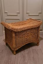 VINTAGE ROTAN KRUKJE VOETENBANKJE, Ophalen, Gebruikt
