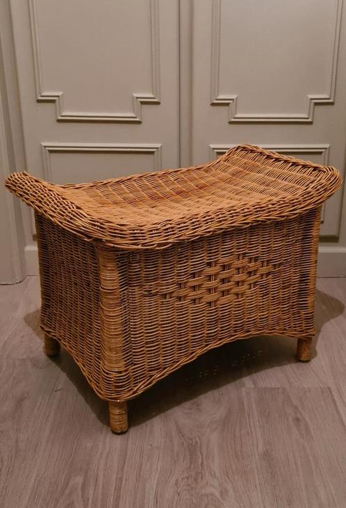 VINTAGE ROTAN KRUKJE VOETENBANKJE, Huis en Inrichting, Zetels | Voetbanken en poefs, Gebruikt, Ophalen