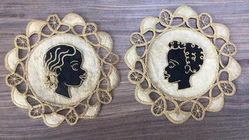 2 decoratieve onderleggers uit Belgisch Congo : eind ‘50 beschikbaar voor biedingen