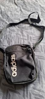 Schouder tas adidas, Ophalen