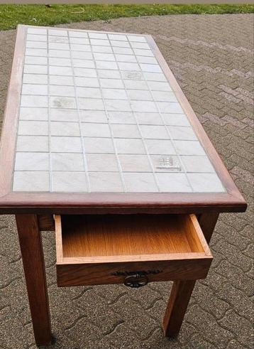 EETTAFEL  beschikbaar voor biedingen