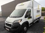 Peugeot Boxer Utility met meubelkast & laadbrug + trekhaak, Auto's, Peugeot, Voorwielaandrijving, Stof, 3000 kg, Wit