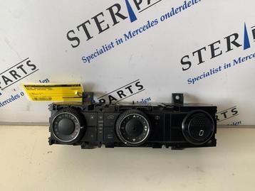 Kachel Bedieningspaneel van een Mercedes Sprinter beschikbaar voor biedingen