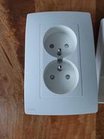 Dubbel stopcontact Niko, Ophalen, Nieuw, Stopcontact