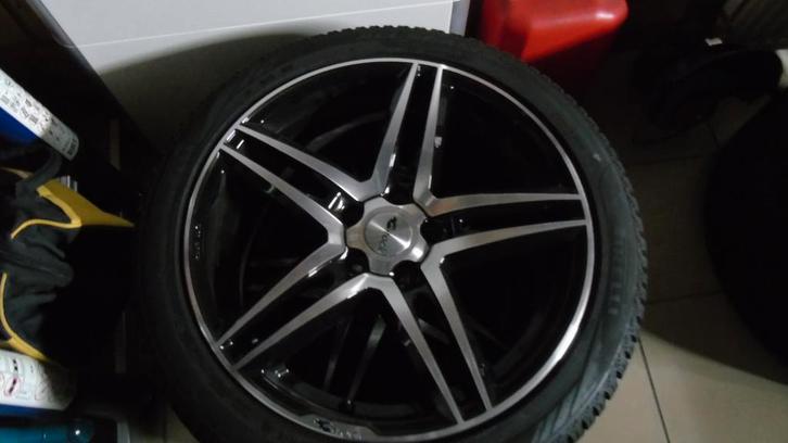 Autobanden en velgen, Auto-onderdelen, Banden en Velgen, Velg(en), All Season, 18 inch, 245 mm, Personenwagen, Nieuw, Ophalen