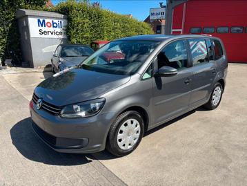 Vw touran 1.6 tdi 5 plaatsen airco navi euro 5 beschikbaar voor biedingen