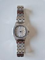 Montre I&W Carnival pour femme, Bijoux, Sacs & Beauté, Montres | Femmes, Autres marques, Enlèvement ou Envoi, Acier, Acier