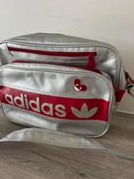 Sporttas Adidas, Handtassen en Accessoires, Tassen | Sporttassen, Ophalen, Zo goed als nieuw