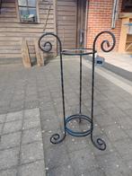 Bloempotstaander in smeedijzer, Enlèvement