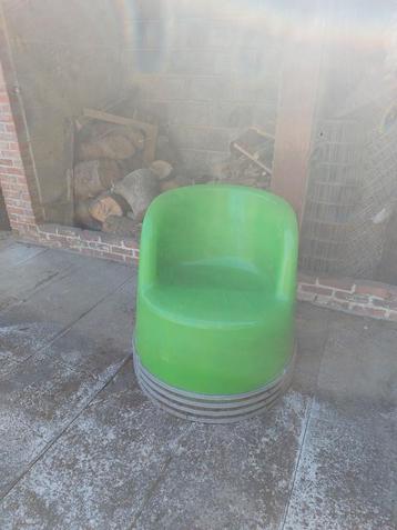 Tuinstoelen, in nieuwstaat.  beschikbaar voor biedingen