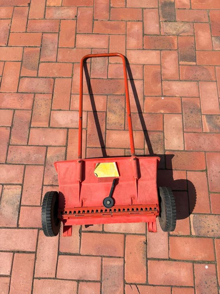 strooi wagen, Tuin en Terras, Hand-tuingereedschap, Zo goed als nieuw, Ophalen
