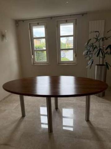 Ovale eetkamer tafel bubinga hout met 4 RVS poten. beschikbaar voor biedingen