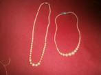 2 colliers de perles tour de cou., Bijoux, Sacs & Beauté, Colliers, Autres matériaux, Enlèvement, Utilisé