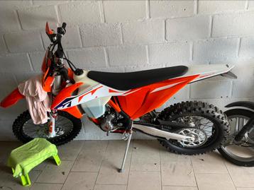 Ktm 350EXC-F enduro JAMAIS rouler etat NEUF!! Ligne AKRA beschikbaar voor biedingen