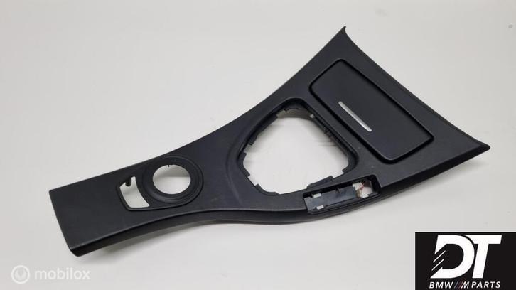 Middenconsole Paneel Leder BMW M3 E92 RHD 51168042042, Auto-onderdelen, Interieur en Bekleding, BMW, Gebruikt, Ophalen of Verzenden