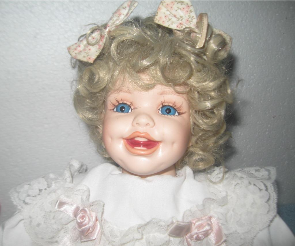 Guitige porseleinen pop, Verzamelen, Ophalen of Verzenden, Pop