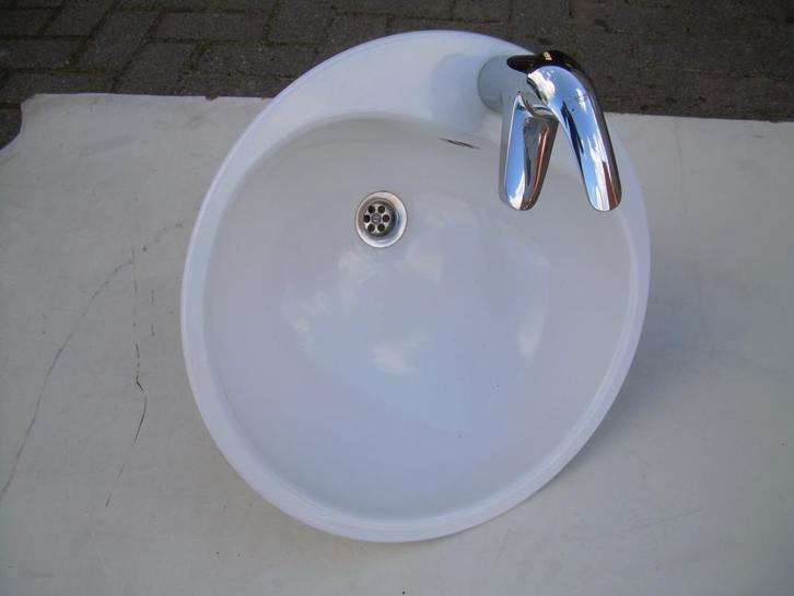 1 lavabo's met grohe eenhandsgreep kraan en allerlei, Doe-het-zelf en Bouw, Sanitair, Gebruikt, Kraan, Chroom, Ophalen of Verzenden