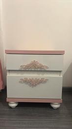 Istikbal nachtkastje – goede staat, lichte gebruikssporen, Ophalen, Overige materialen, Gebruikt, Minder dan 45 cm