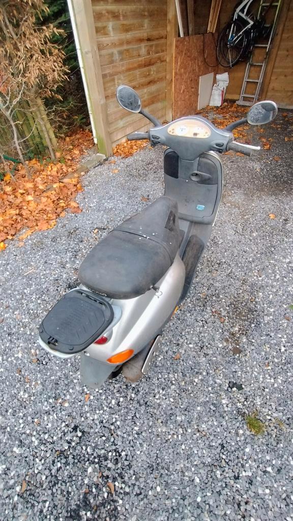 Vespa Piaggio et2.   50cc, Vélos & Vélomoteurs, Cyclomoteurs | Vespa, Utilisé, Autres modèles, Classe A (25 km/h), Enlèvement