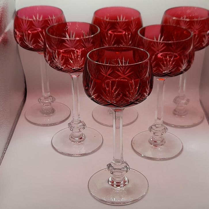 6 anciens verres à vin rouge du Val Saint Lambert, Antiquités & Art, Antiquités | Verre & Cristal, Enlèvement