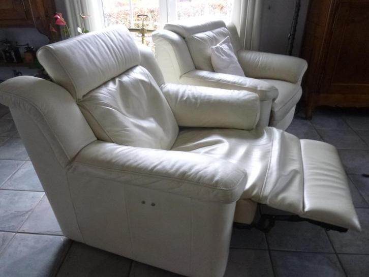 Lederen lounge (2-zitsbank en 2 elektrische relaxstoelen), Huis en Inrichting, Zetels | Zetels, Gebruikt, Tweepersoons, Leer, Ophalen