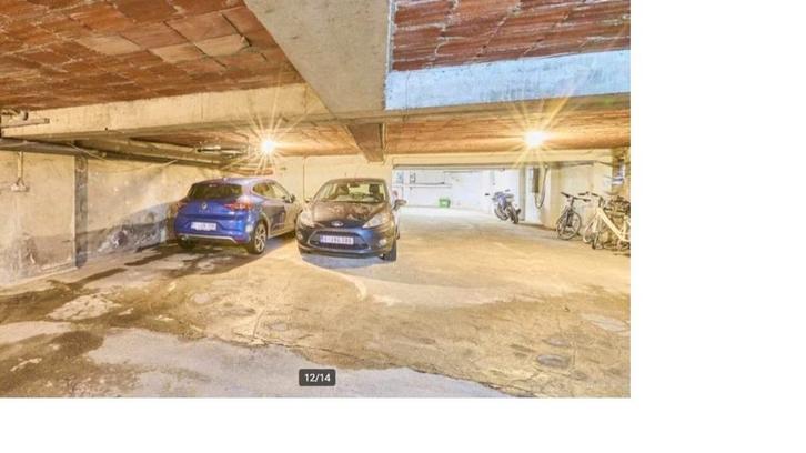 Autostaanplaats in centrum Hasselt, Immo, Garages & Places de parking, Hasselt