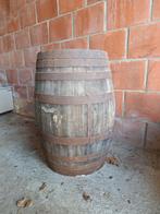 Oud houten wijnvat, regenton voor tuin., Ophalen